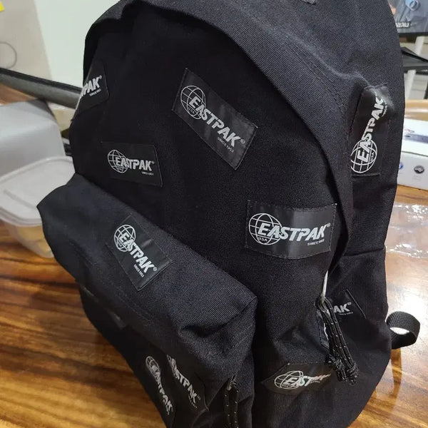[BUNJANG] Eastpak x BEAMS Multi Patch Backpack Black / [희귀/아카이브] 이스트팩 x 빔즈(BEAMS) 멀티 패치 백팩 블랙