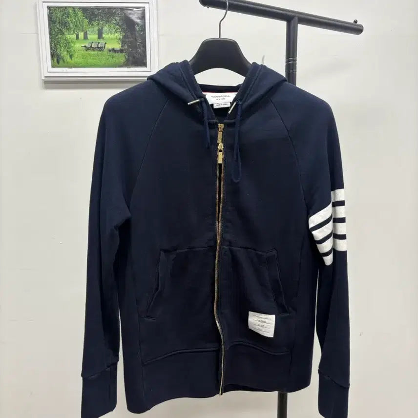[BUNJANG] Thom Browne Diagonal Stripe Zip-Up Hoodie Navy Size 4 / [새상품급/4] 톰브라운 사선 후드집업 네이비