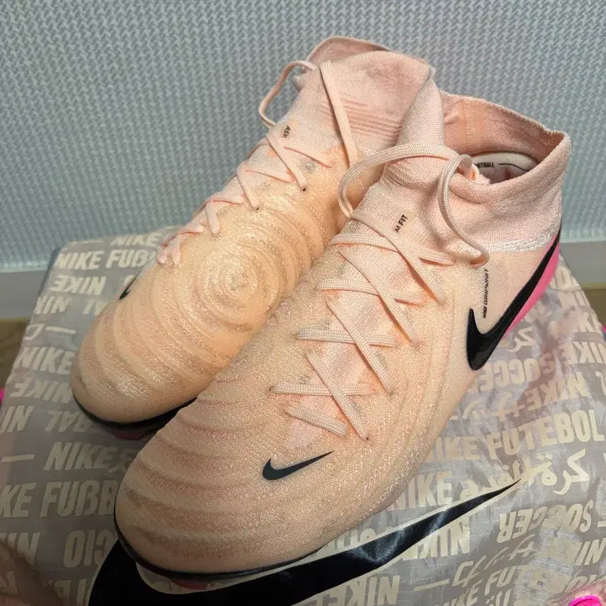 [BUNJANG] Nike Phantom GX II Luna Football Boots - Size 265-270 / (급처!)나이키 팬텀gx2 루나 265~270축구화