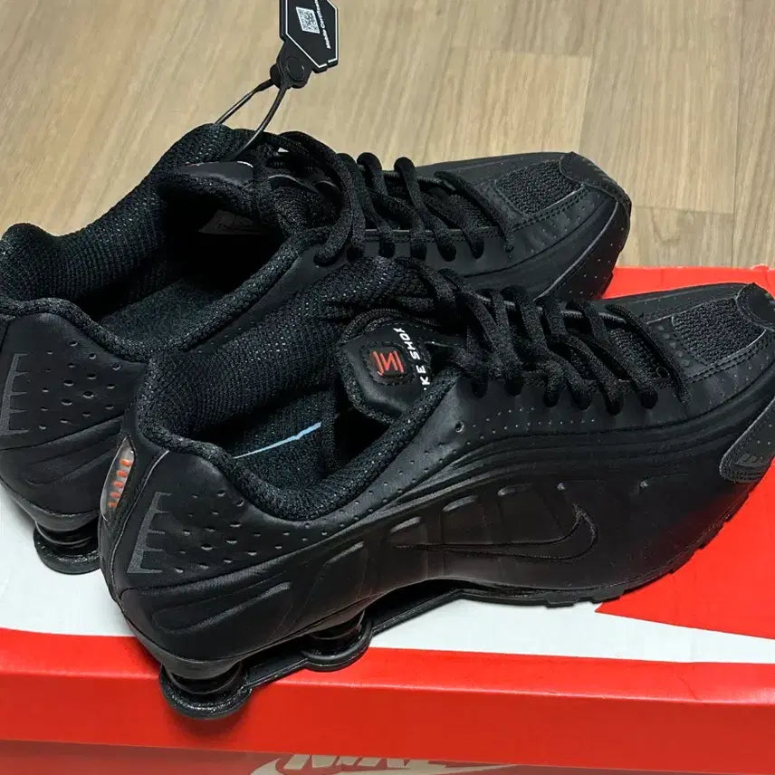 [BUNJANG] Nike Shox R4 Black US 8 / 나이키 샥스 R4 블랙 260 미착용/새제품