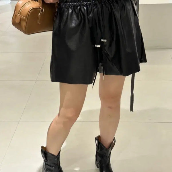 [BUNJANG] Dresong Leather Shorts / 드레송 레더반바지