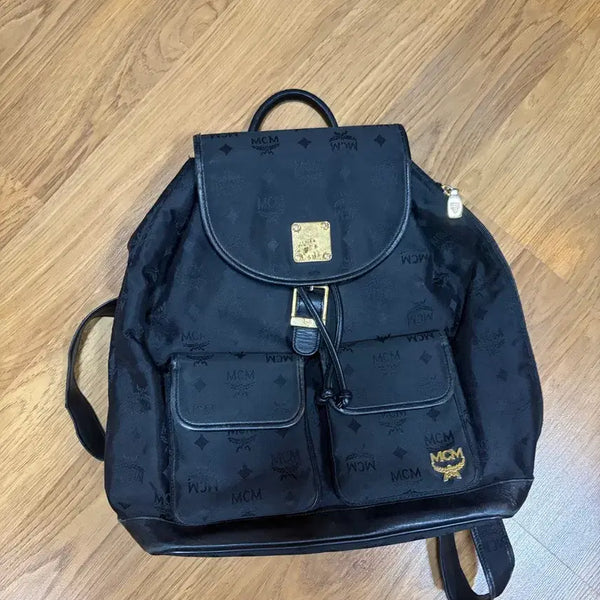 [BUNJANG] MCM Logo Pattern Backpack / MCM 엠씨엠 로고 패턴 백팩