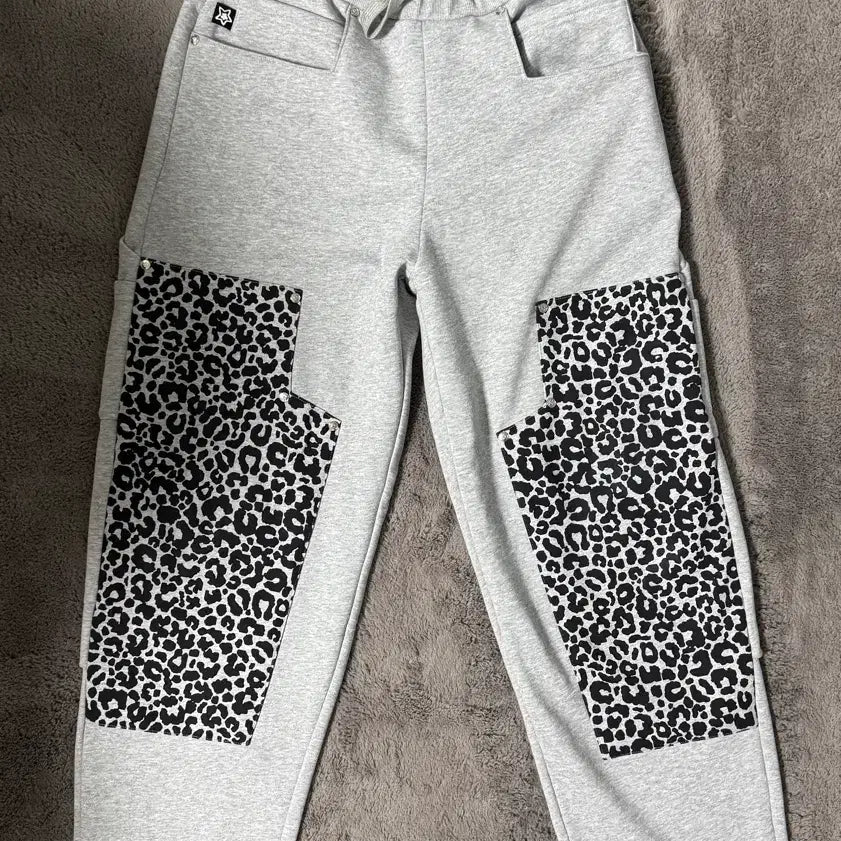 [BUNJANG] Star Team Leopard Print Pants Size S / 스타팀 레오파드 팬츠 S사이즈