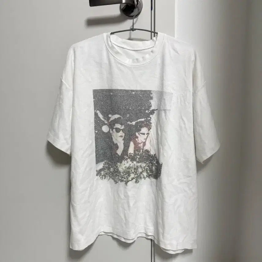 [BUNJANG] Graphic Print T-Shirt / 반팔 티셔츠 그래픽 프린트