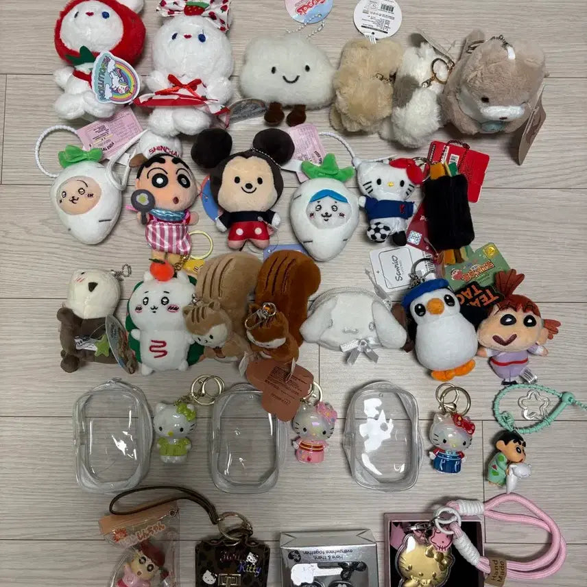 [BUNJANG] Sanrio Hello Kitty Crayon Shin-chan Keyring Doll / 산리오 키티 짱구 키링 열쇠고리 인형 저렴하게 판매합니다. (새상품)
