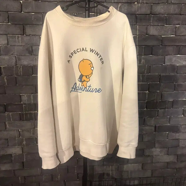 [BUNJANG] Kakao Friends Ryan Sweatshirt (Ivory, XXL) / [중고/XXL]카카오 라이언맨투맨 (아이보리)