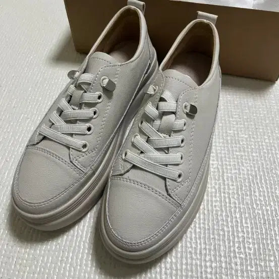 [BUNJANG] Monoaddict Sneakers Beige / 모노어딕트 스니커즈