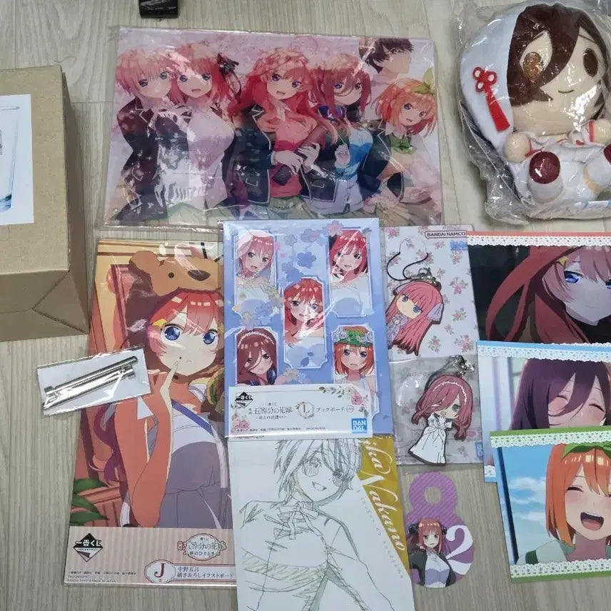 [BUNJANG] The Quintessential Quintuplets Merchandise Bundle Set / 오등분의 신부 굿즈 일괄