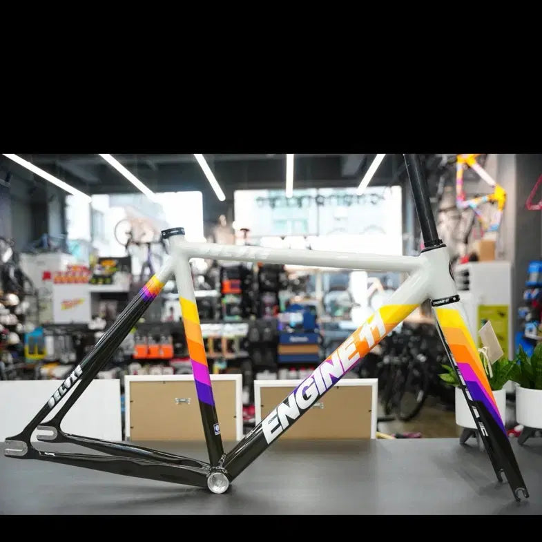 [BUNJANG] Engine11 CritD Deluxe Bicycle M / 엔진11 디럭스 반차 팝니다!   판/대