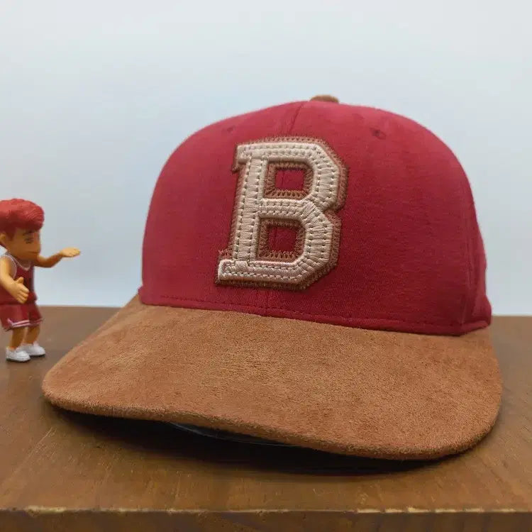 [BUNJANG] Hat's On SMB Superbound B Logo Snapback Hat Red Brown / 힙합 스냅백 모자 햇츠온 SMB 슈퍼바운드 B 로고 레드 브라운