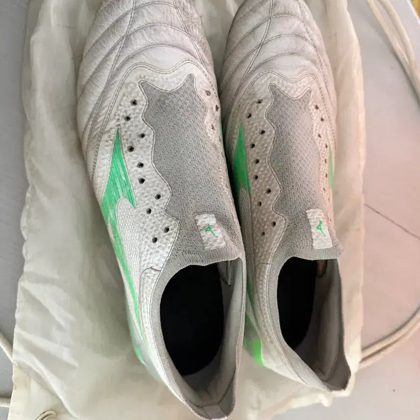 [BUNJANG] Mizuno Morelia Neo IV Beta Elite FG Soccer Cleats 285 / 미즈노 축구화 모렐리아 네오4 베타 엘리트 285