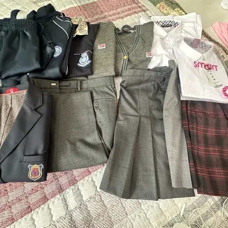 [BUNJANG] School Uniform Set (Blazer, Vest, Shirt, Pants, Skirt) / 교복 세트 (블레이저/조끼/셔츠/바지/치마)