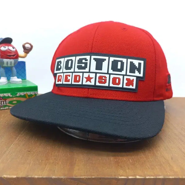 [BUNJANG] MLB Boston Red Sox Pixel Logo Retro 8-Bit Baseball Cap / MLB 보스턴 레드삭스 픽셀 로고 레트로 8비트 야구모자 레드 블랙
