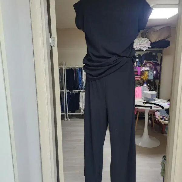 [BUNJANG] Black Ribbed Sleeveless Set / 블랙 골지 민소매 세트