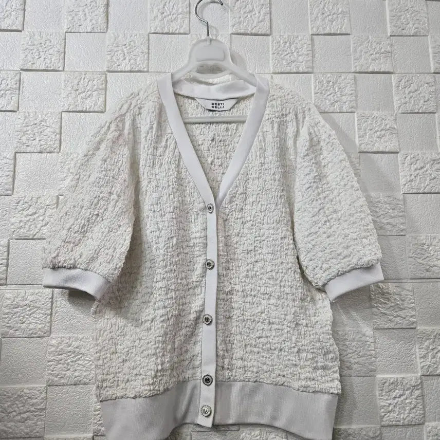 [BUNJANG] Besti Belli Textured Block Cardigan White / 베스티벨리 가디건 화이트