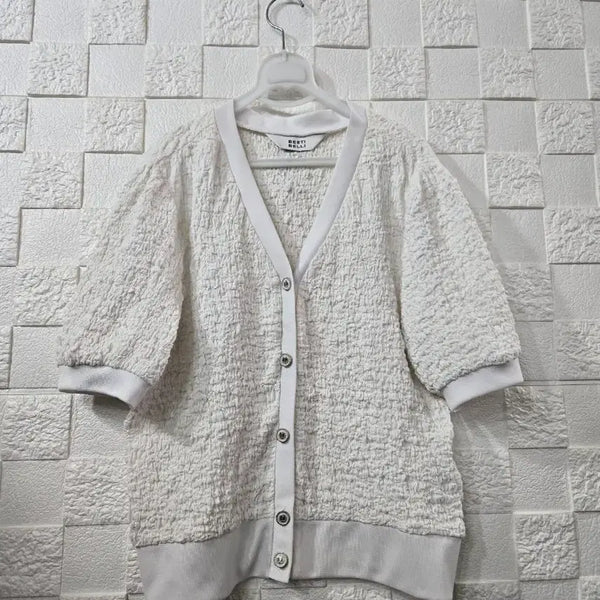 [BUNJANG] Besti Belli Textured Block Cardigan White / 베스티벨리 가디건 화이트