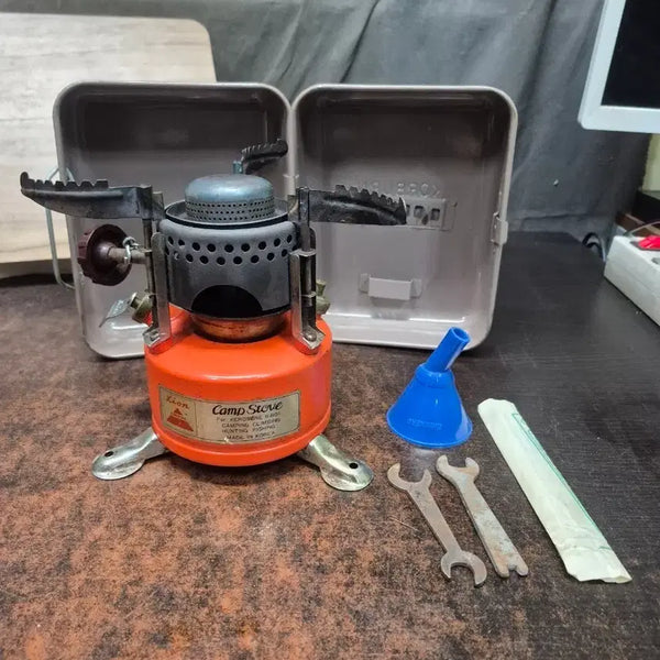[BUNJANG] 1980s Lion Camp Stove Orange 801 / 1980년대 라이온 캠프 스토브 오렌지색 캠핑 스토브 801