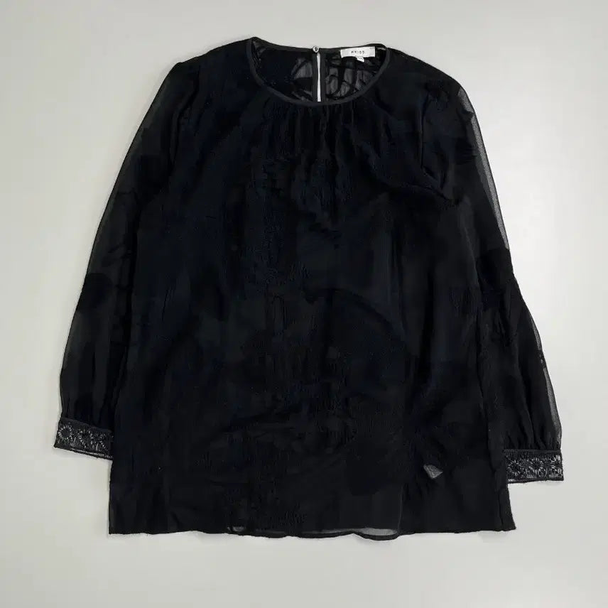 [BUNJANG] Reis Flower Embroidery Mesh Blouse / [정품] 리스 플라워 자수 매쉬 블라우스