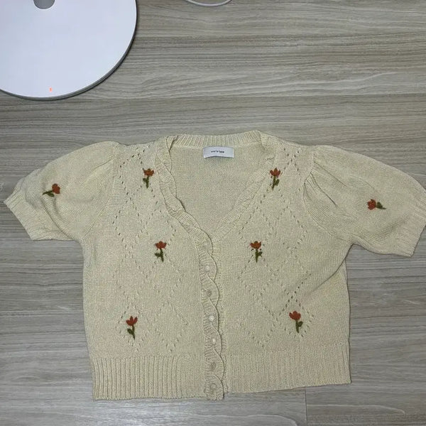 [BUNJANG] Ivory Floral Embroidered Puff Short Sleeve Cardigan / 아이보리 꽃자수 퍼프 반팔 가디건