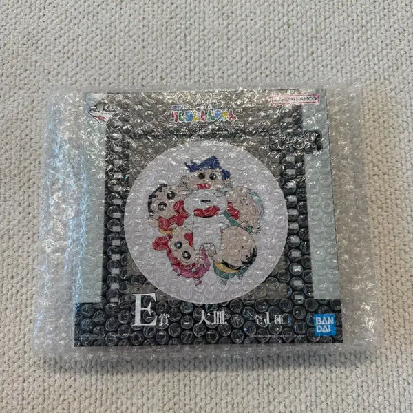 [BUNJANG] Crayon Shin-chan Cinema Ichiban Kuji Big Plate E (Sealed) / 미개봉, 새상품) 짱구 시네마 E / 짱구 E 접시 / 짱구 그릇