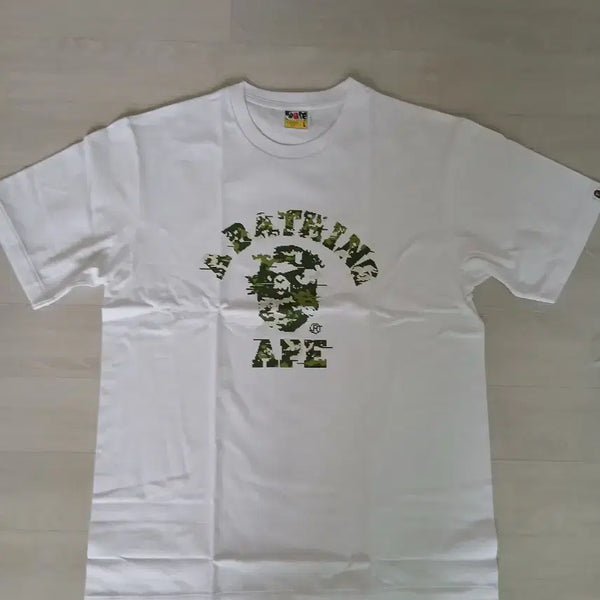 [BUNJANG] A Bathing Ape White Camo Graphic T-Shirt L / 베이프 반팔티 화이트 카모 L