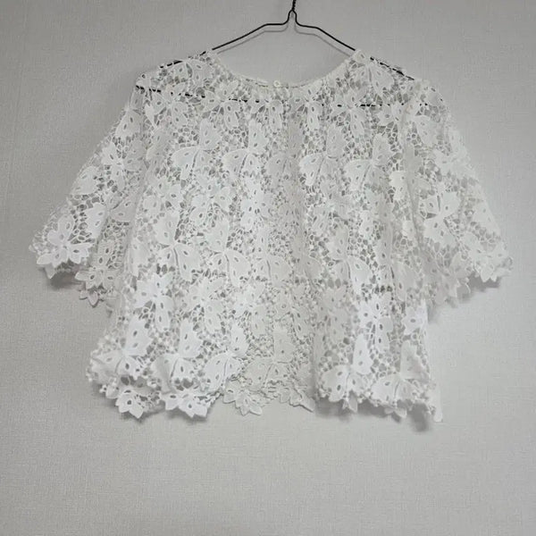 [BUNJANG] Plastic Island White Crochet Top / 플라스틱아일랜드흰색크로셰