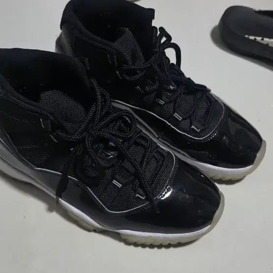 [BUNJANG] Air Jordan 11 Jubilee US 8 / 에어조던 11  쥬빌리 260