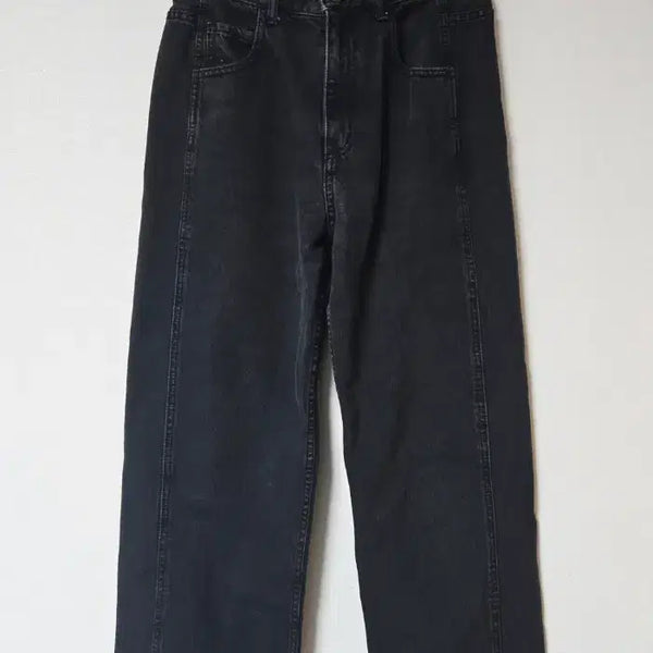 [BUNJANG] Facade Pattern Classic Denim Jeans (Charcoal Grey, Size S) / 파사드패턴 클래식데님 S