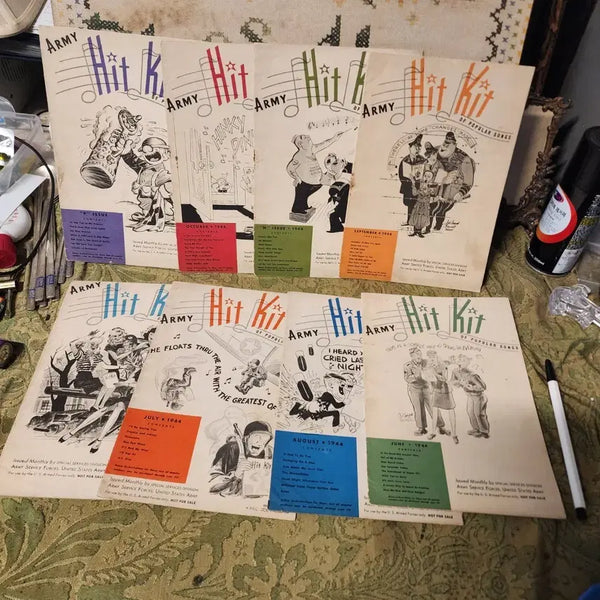 [BUNJANG] 1944 USA Military Sheet Music Magazine Collection - Hit Songs / 1944년USA 미군용 전용음악(악보)잡지 유명 히트곡 집 8권에2900