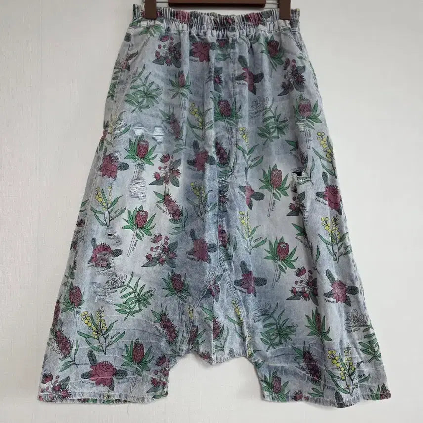 [BUNJANG] Floral Pattern Denim Harem Pants / 플라워 패턴 데님 하렘 팬츠