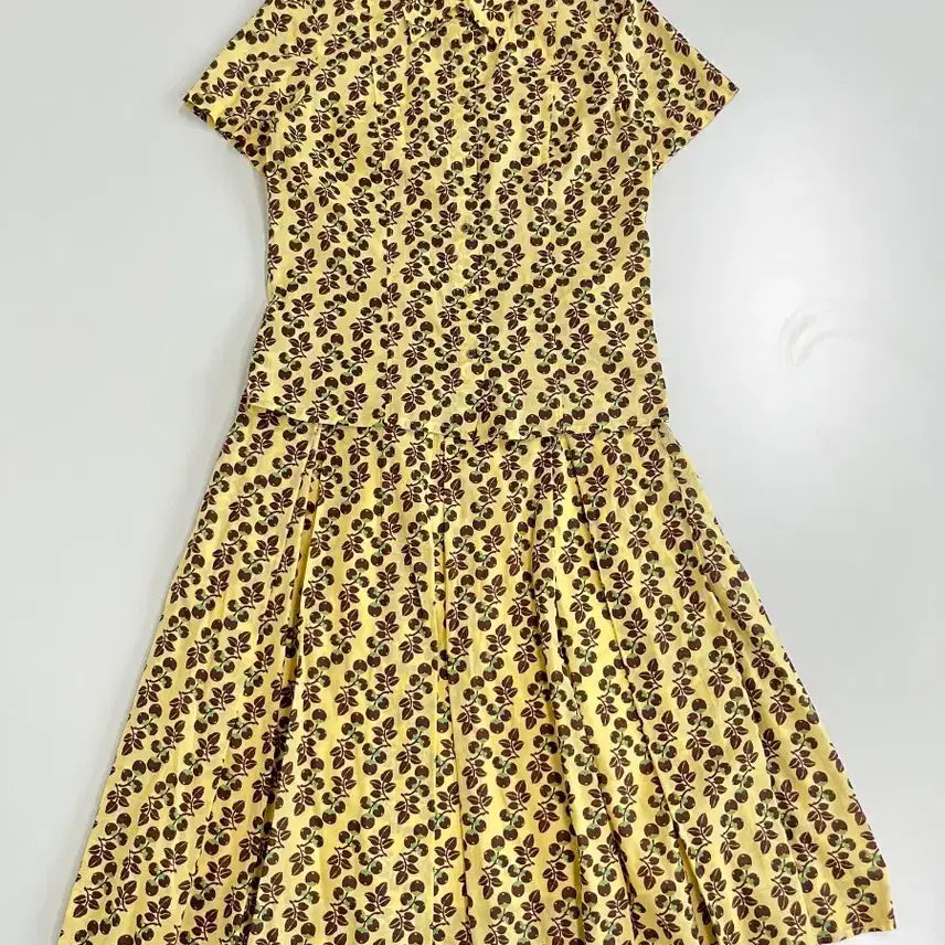 [BUNJANG] Kenzo Leaf Pattern Yellow Two-Piece Set / [정품] 겐조 나뭇잎 패턴 옐로우 투피스