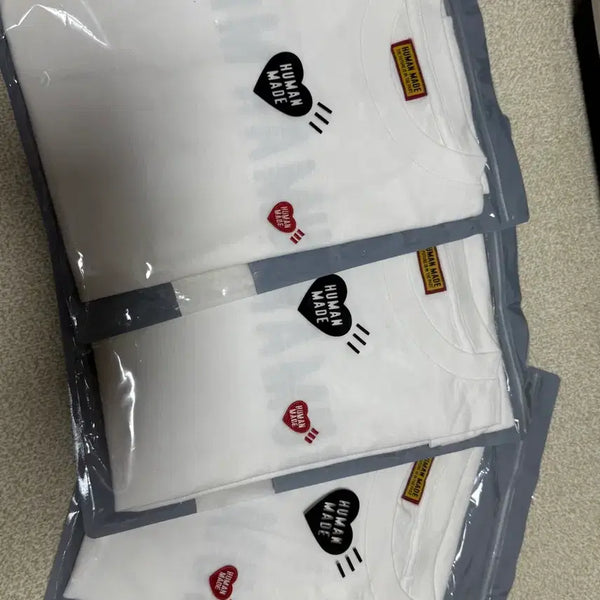 [BUNJANG] Human Made Heart Logo T-Shirt White / 휴먼메이드 하트 로고 티셔츠 화이트