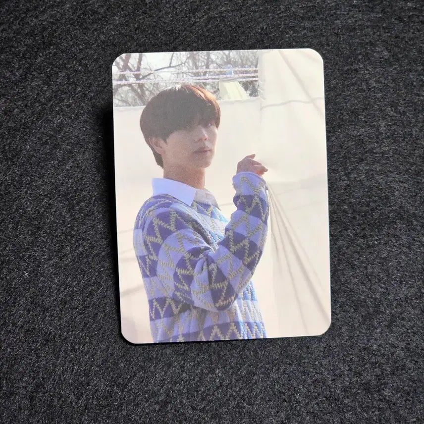 [BUNJANG] BTOB Yook Sung-jae Solo Album Yooxclock Photocard / 비투비 육성재 솔로앨범 육어클락 포카