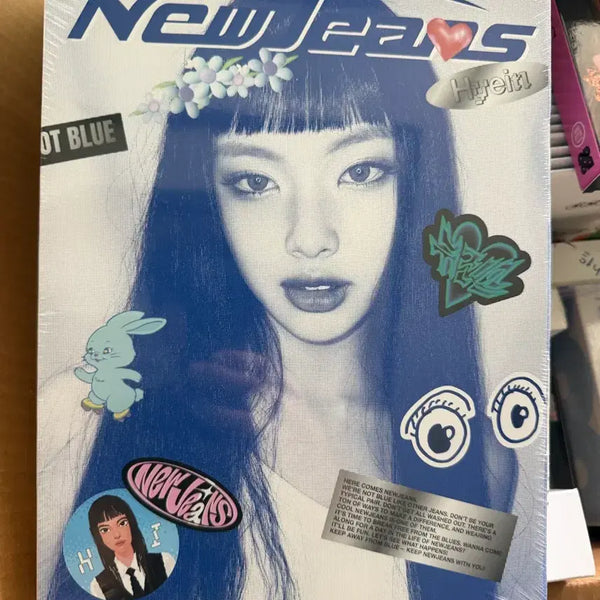 [BUNJANG] NewJeans Hyein Bluebook Album Photocard Sticker Set (Sealed) / 뉴진스 혜인 블루북 미개봉