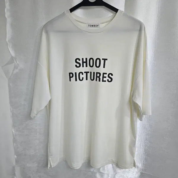 [BUNJANG] Tomboy Oversized "SHOOT PICTURES" Lettering Short Sleeve T-Shirt Oatmeal / 톰보이 반팔 티셔츠 오트밀 (2278)