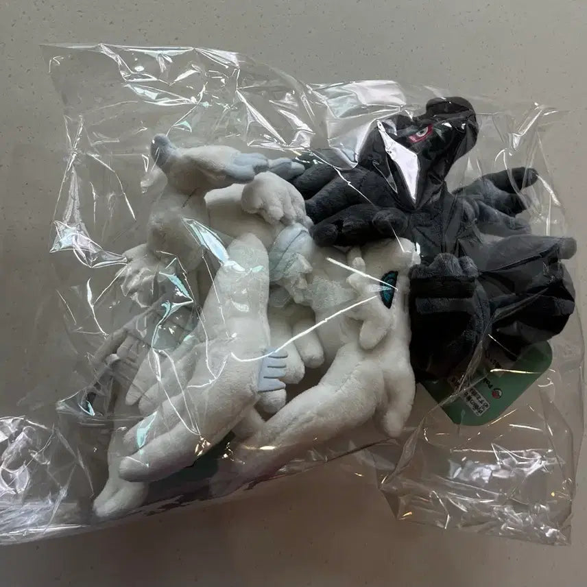 [BUNJANG] Pokemon Fit Plush Set: Zekrom & Reshiram / 포켓몬 fit 인형 제크로무레시라무 세트