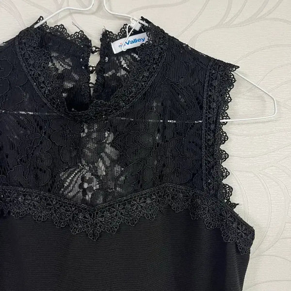 [BUNJANG] Lace Halterneck Black Flare Mini Dress / [택있는 새상품] 레이스 홀터넥 블랙 플레어 미니 원피스