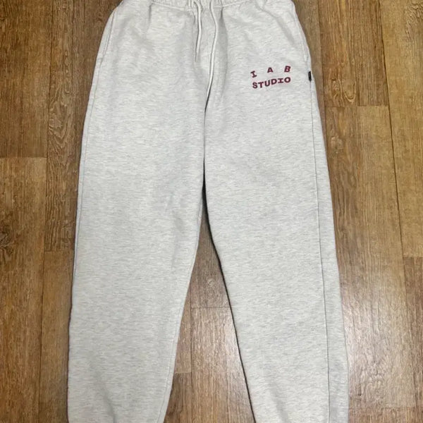 [BUNJANG] IAB Studio Sweatpants Oatmeal Burgundy / 아이앱스튜디오 스웻팬츠 오트밀 버건디 아이앱 iab 바지 조거 준지 무신사 웍스아웃