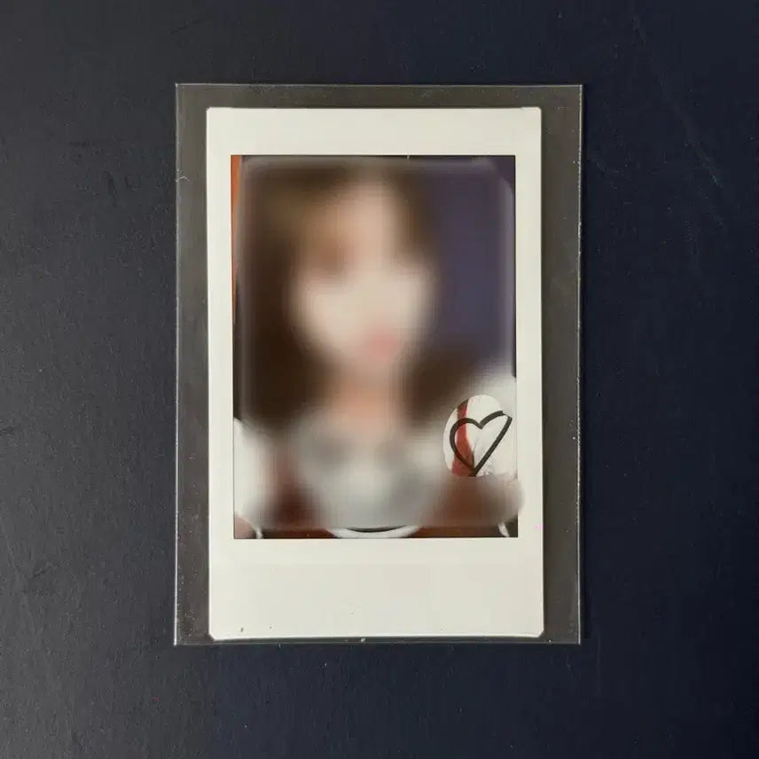 [BUNJANG] LOONA Gowon Signed Polaroid / 고원 싸인 폴라 이달의소녀 루셈블