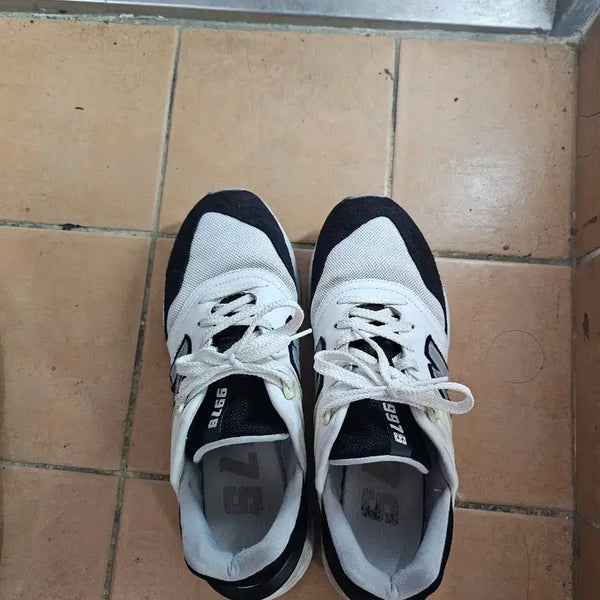 [BUNJANG] New Balance 997B White/Black Sneakers Size 270 / 뉴발란스 997B 흰검 운동화 270