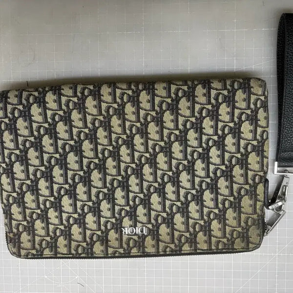 [BUNJANG] Dior Oblique Leather Clutch Bag / 디올 오블리크 클러치a4