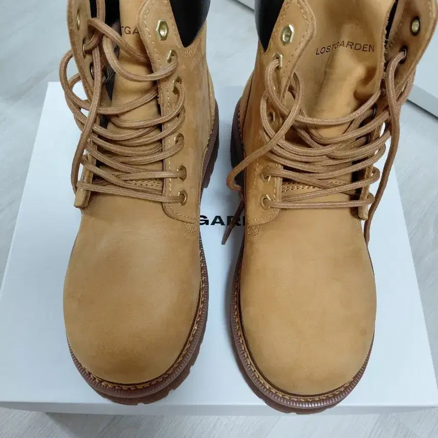 [BUNJANG] Lost Garden Root Tan Boots / 로스트가든 루트 탄