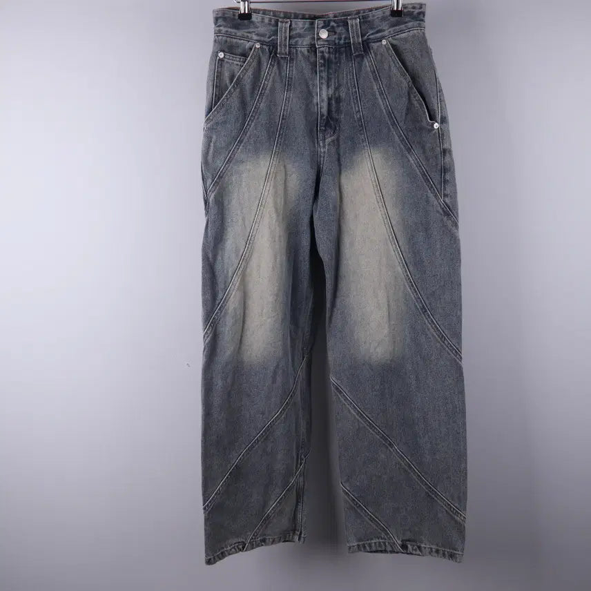 [BUNJANG] THE CROSS Washed Diagonal Cut Denim Pants / THE CROSS 워싱 사선 절개 데님 팬츠 청바지 (S) 5175