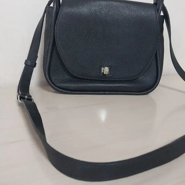 [BUNJANG] Dmaker Natural Leather Black Daily Bag / 디메이커 천연가죽 블랙 데일리백
