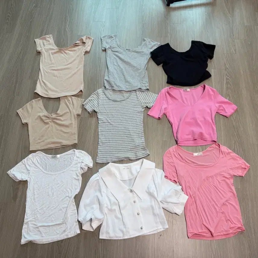 [BUNJANG] Women's Summer Crop T-Shirt Set (9 Pieces) / 여름 반팔 티셔츠 9종 세트 쫄티 허리잘록핏 크롭 반팔티 일괄판매