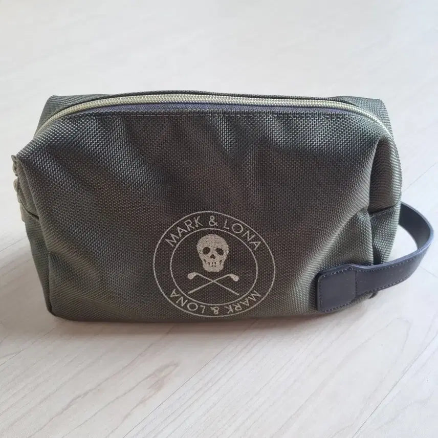 [BUNJANG] Mark &ロナ Golf Pouch Green / 마크앤로나 골프 파우치 그린