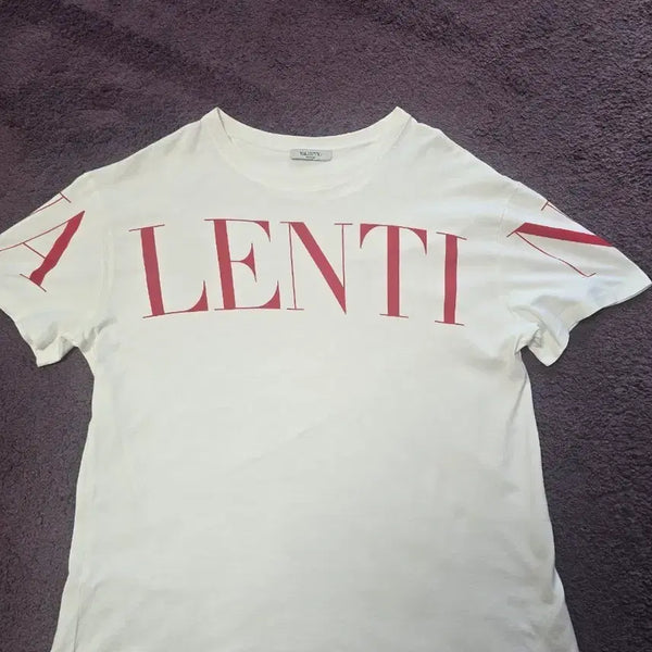 [BUNJANG] Valentino Cotton Short Sleeve T-Shirt White Red Lettering / 발렌티노 반팔 티셔츠
