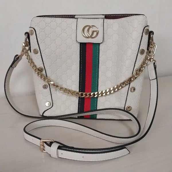 [BUNJANG] Ivory Classic Crossbody Bag (Top Condition) / 아이보리 클래식 크로스백 (최상급)