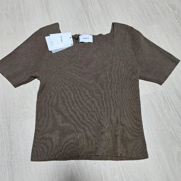 [BUNJANG] Mongdol Brown Knit Short Sleeve Top / S) 몽돌 브라운 니트반팔
