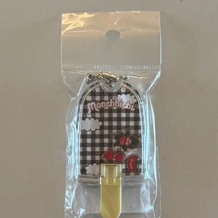 [BUNJANG] Genuine Japanese Monchhichi Ice Cream Acrylic Shaker Keychain / 일본정품 몬치치 아이스크림 아크릴 쉐이커 키링